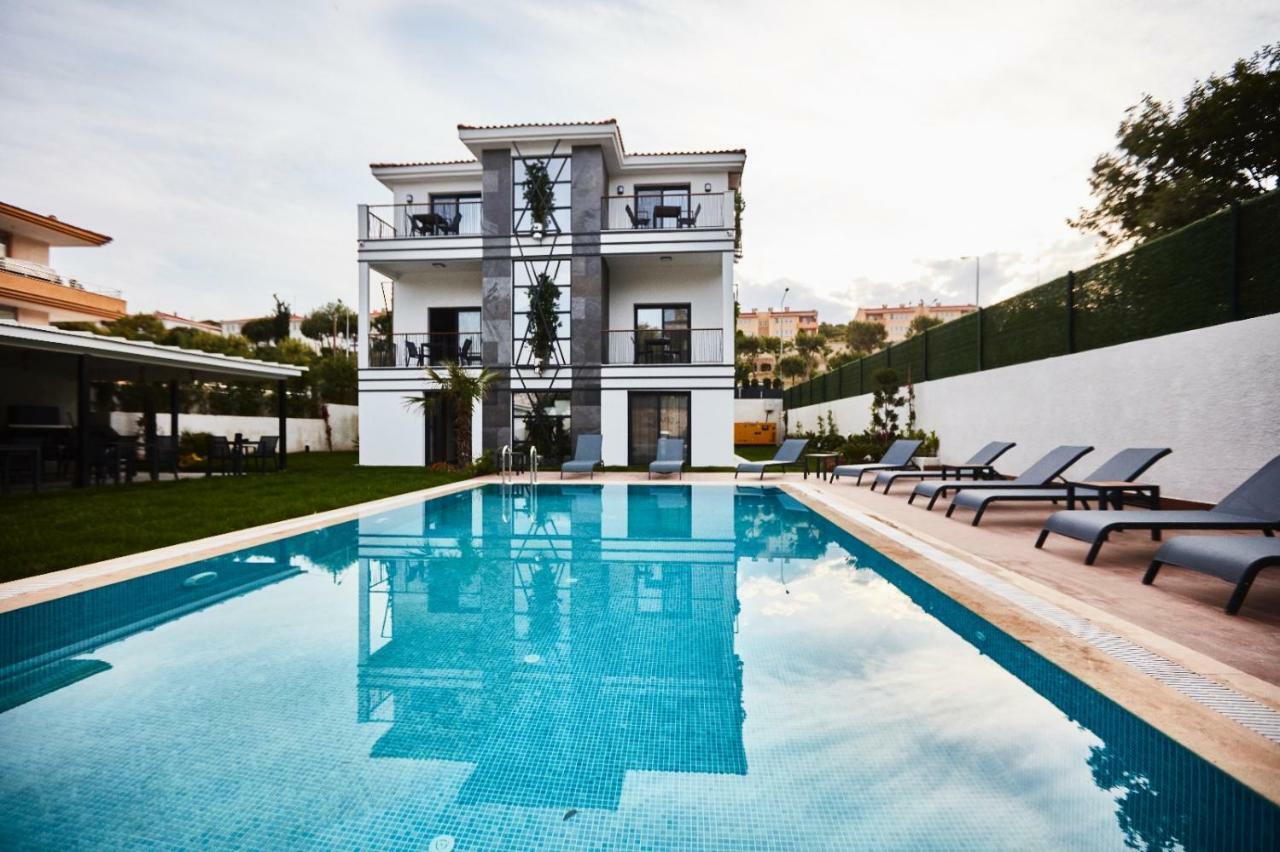 Ruwais Hotel Cesme Exterior foto